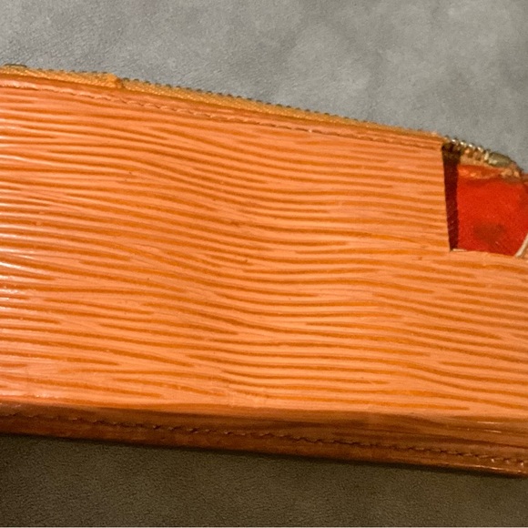 LV ORANGE EPI KEY CLES (CUT, NO ZIP/HARDWARE) - Picture 2 of 2